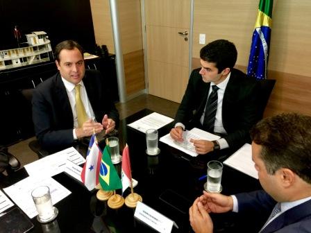 Governador Paulo Camara