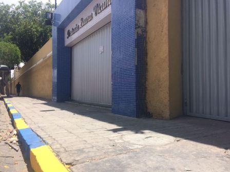 Estacionamento Ampla