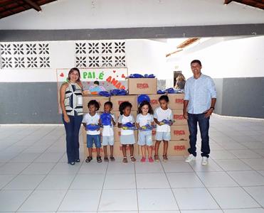 Kits escolares Sento-Sé