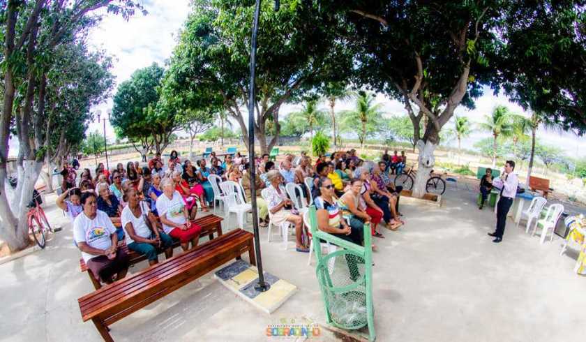 roda conversa idoso-compressed.jpg